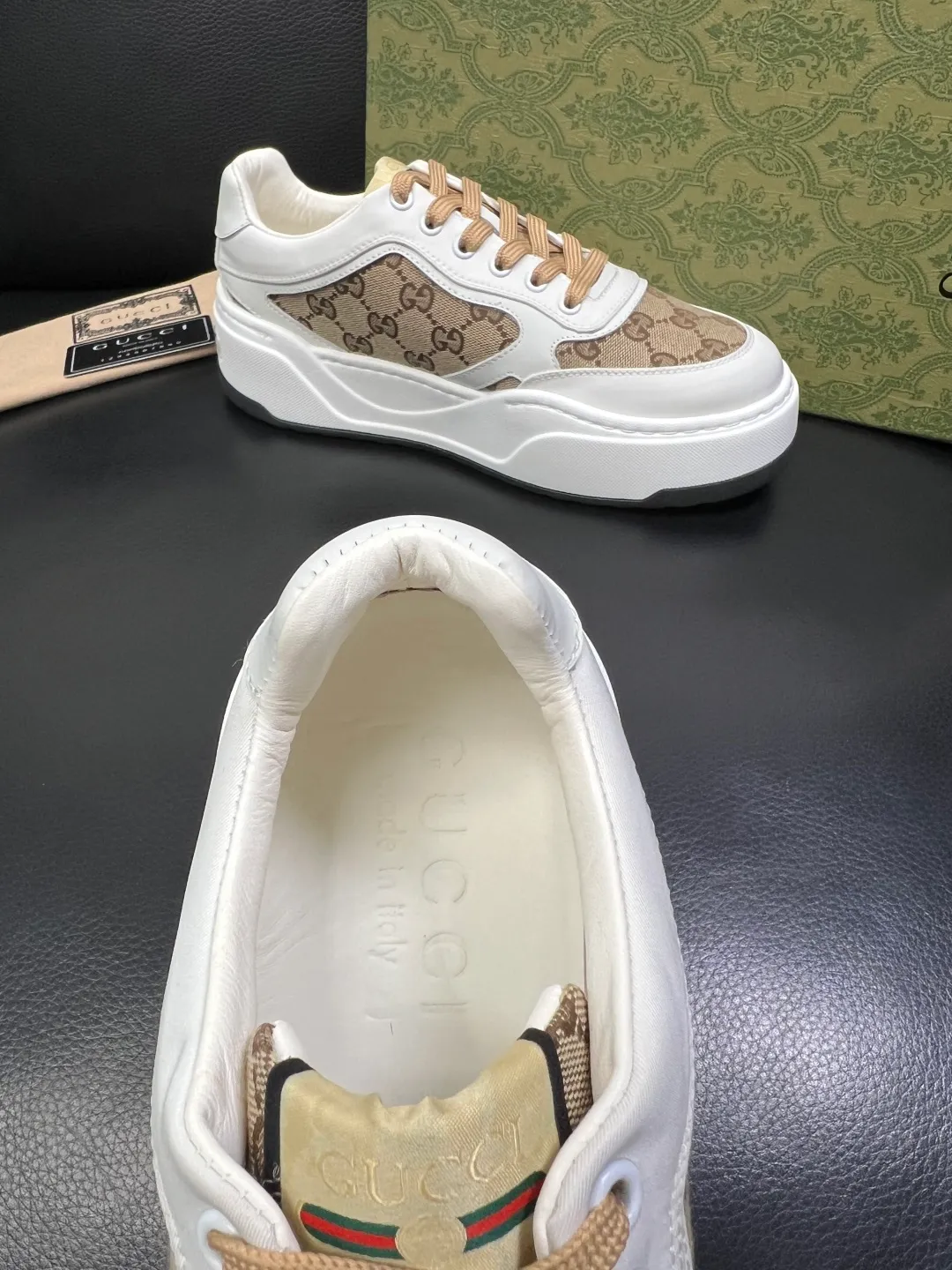 Men's shoes 💰820 Gucci high quality top crafts Gucci counter new original factory configuration, imported cowhide patchwork fabric from Italy, imported cowhide lining, breathable and comfortable, sole: original factory special supply original sole super comfortable, original factory and single goods, welcome to compare, code number 38-44 (customized 45 46)